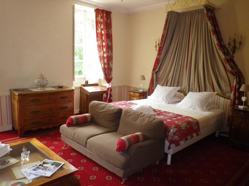 Chateau De L'Oiseliniere Bed and Breakfast Gorges  Rum bild